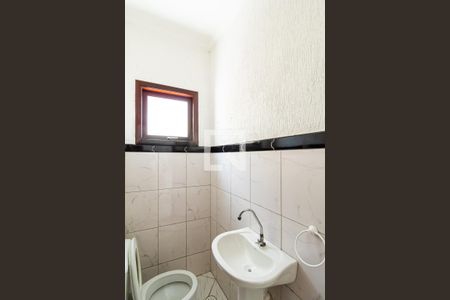 Lavabo de casa de condomínio para alugar com 2 quartos, 67m² em Jardim Dayse, Ferraz de Vasconcelos