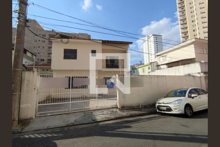 Casa à venda com 100m², 4 quartos e 1 vaga Casa à venda com 100m², 4 quartos e 1 vagaFachada