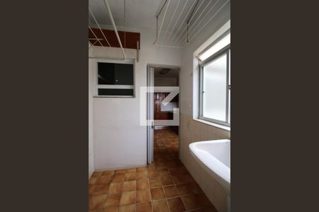 Apartamento para alugar com 78m², 3 quartos e 1 vagaÁrea de Serviço