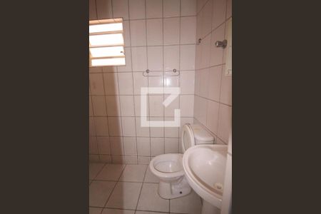 Casa para alugar com 30m², 1 quarto e sem vagaBanheiro