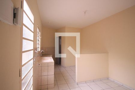 Casa para alugar com 30m², 1 quarto e sem vagaSala