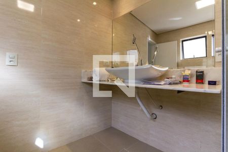 Casa à venda com 580m², 6 quartos e 4 vagasBanheiro Social 1