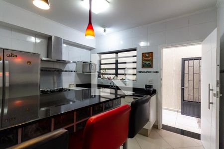 Casa à venda com 580m², 6 quartos e 4 vagasCozinha
