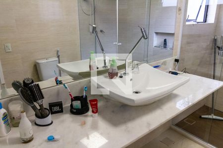 Casa à venda com 580m², 6 quartos e 4 vagasBanheiro da Suíte 3