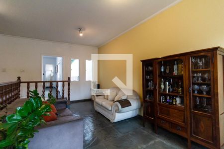 Casa à venda com 580m², 6 quartos e 4 vagasSala