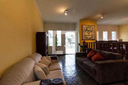 Casa à venda com 580m², 6 quartos e 4 vagasSala