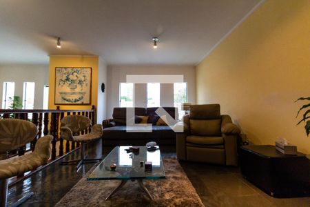 Casa à venda com 580m², 6 quartos e 4 vagasSala de TV