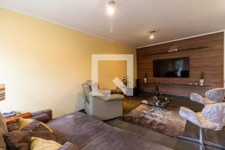 Casa à venda com 580m², 6 quartos e 4 vagasSala de TV