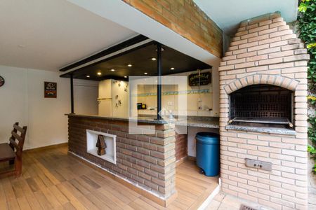 Casa à venda com 580m², 6 quartos e 4 vagasÁrea comum - Churrasqueira