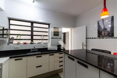 Casa à venda com 580m², 6 quartos e 4 vagasCozinha