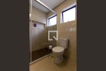 Casa à venda com 580m², 6 quartos e 4 vagasBanheiro Social 1