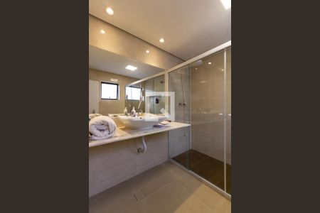 Casa à venda com 580m², 6 quartos e 4 vagasBanheiro Social 1