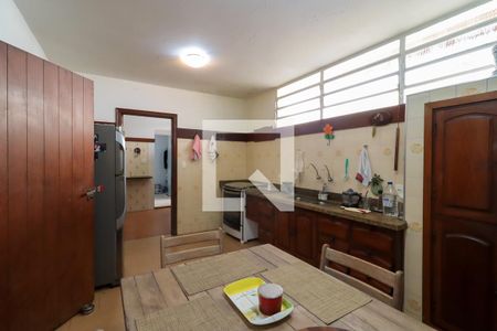Casa à venda com 350m², 4 quartos e 1 vagaCozinha