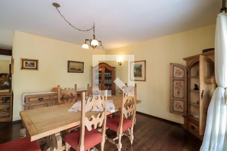 Casa à venda com 350m², 4 quartos e 1 vagaSala de Jantar