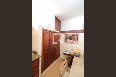 Casa à venda com 350m², 4 quartos e 1 vagaCozinha