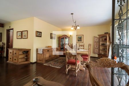 Casa à venda com 350m², 4 quartos e 1 vagaSala de Jantar