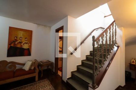 Hall de casa à venda com 4 quartos, 350m² em Jardim Leonor, São Paulo