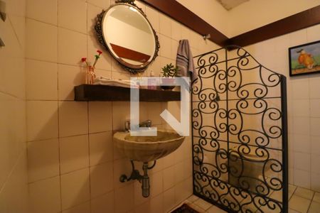 Lavabo de casa à venda com 4 quartos, 350m² em Jardim Leonor, São Paulo