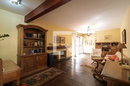 Casa à venda com 350m², 4 quartos e 1 vagaSala de Estar