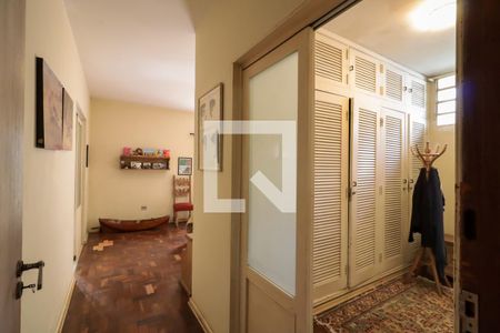 Casa à venda com 350m², 4 quartos e 1 vagaSuíte