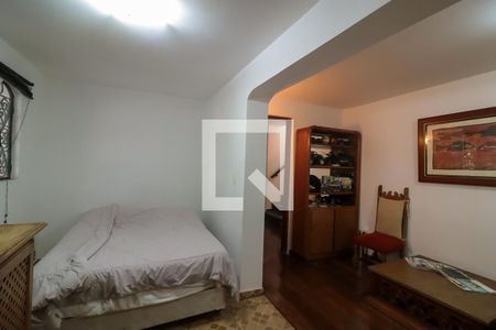 Casa à venda com 350m², 4 quartos e 1 vagaSuíte 1