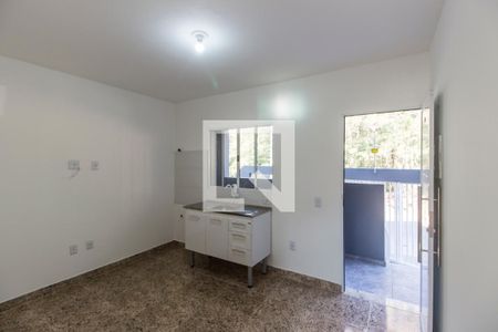 Sala/Cozinha de kitnet/studio para alugar com 1 quarto, 28m² em Vila do Conde, Barueri