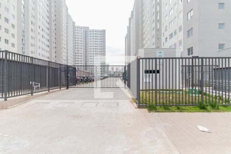Fachada do Condomínio de apartamento para alugar com 2 quartos, 42m² em Usina Piratininga, São Paulo