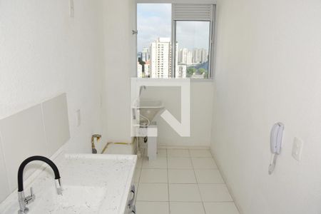 Cozinha e Área de Serviço de apartamento para alugar com 2 quartos, 42m² em Usina Piratininga, São Paulo