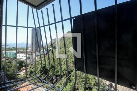 Apartamento para alugar com 94m², 3 quartos e 1 vaga Apartamento para alugar com 94m², 3 quartos e 1 vagaVista