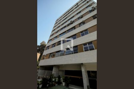 Apartamento para alugar com 94m², 3 quartos e 1 vaga Apartamento para alugar com 94m², 3 quartos e 1 vagaFachada