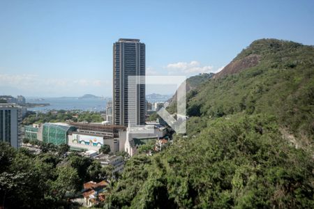 Apartamento para alugar com 94m², 3 quartos e 1 vaga Apartamento para alugar com 94m², 3 quartos e 1 vagaVista