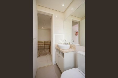 Apartamento à venda com 68m², 2 quartos e 2 vagasBanheiro 