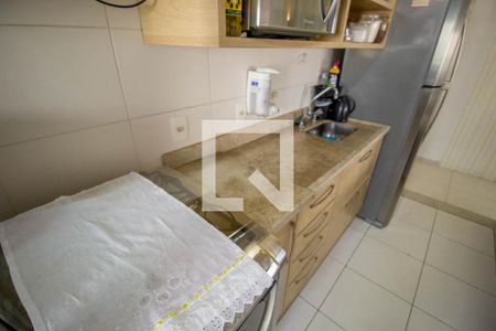 Apartamento à venda com 68m², 2 quartos e 2 vagasCozinha 