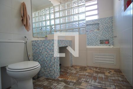 Casa à venda com 160m², 2 quartos e 4 vagasBanheiro Corredor