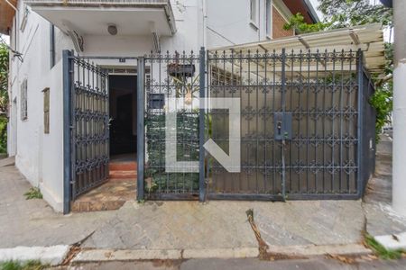 Casa à venda com 210m², 5 quartos e 1 vagaFachada da casa