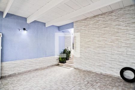 Casa à venda com 168m², 3 quartos e 2 vagas Casa à venda com 168m², 3 quartos e 2 vagasGaragem