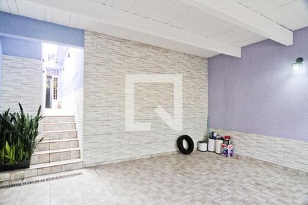 Casa à venda com 168m², 3 quartos e 2 vagas Casa à venda com 168m², 3 quartos e 2 vagasGaragem