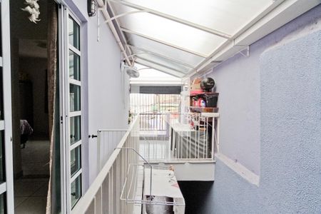 Casa à venda com 168m², 3 quartos e 2 vagas Casa à venda com 168m², 3 quartos e 2 vagasÁrea Externa