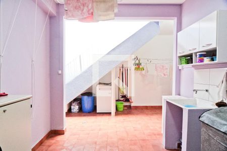 Casa à venda com 168m², 3 quartos e 2 vagas Casa à venda com 168m², 3 quartos e 2 vagasÁrea de Serviço