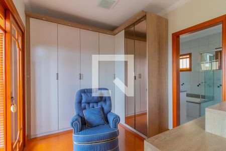 Casa à venda com 385m², 3 quartos e 4 vagas Casa à venda com 385m², 3 quartos e 4 vagasQuarto 1