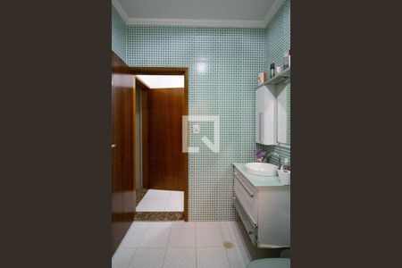 Banheiro da Suíte de casa para alugar com 2 quartos, 100m² em Parque Paulistano, São Paulo