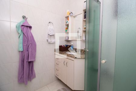 Casa à venda com 90m², 2 quartos e 2 vagasBanheiro da Suíte 1