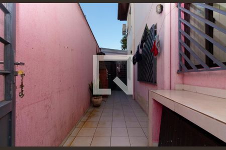 Casa à venda com 90m², 2 quartos e 2 vagasQuintal