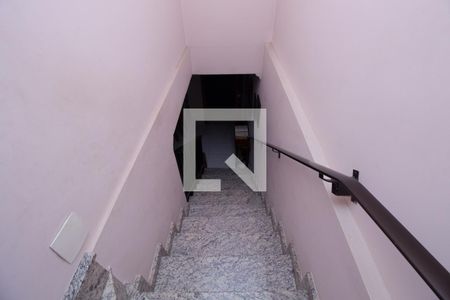 Escada de casa à venda com 2 quartos, 90m² em Vila Regente Feijó, São Paulo