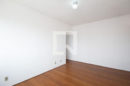 Sala de apartamento à venda com 2 quartos, 70m² em Vila Osasco, Osasco