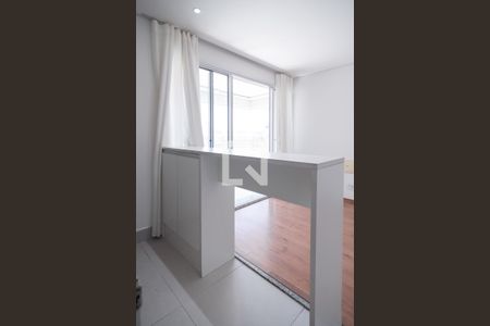 Cozinha de apartamento à venda com 1 quarto, 43m² em Jardim Aeroporto, São Paulo