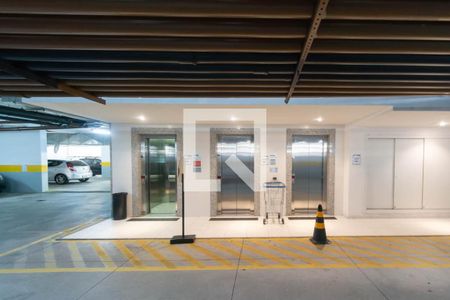 Apartamento para alugar com 43m², 1 quarto e 1 vagaElevadores