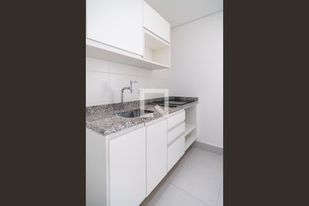 Cozinha de apartamento à venda com 1 quarto, 43m² em Jardim Aeroporto, São Paulo