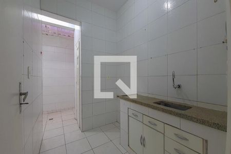Apartamento à venda com 77m², 2 quartos e sem vagaCozinha
