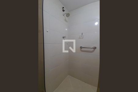 Apartamento à venda com 77m², 2 quartos e sem vagaBanheiro